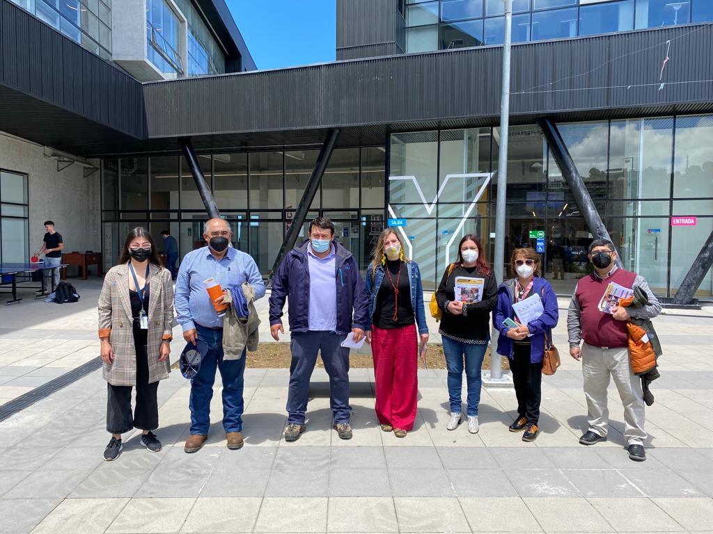 Visita docentes del liceo de Lanco a Puerto Montt